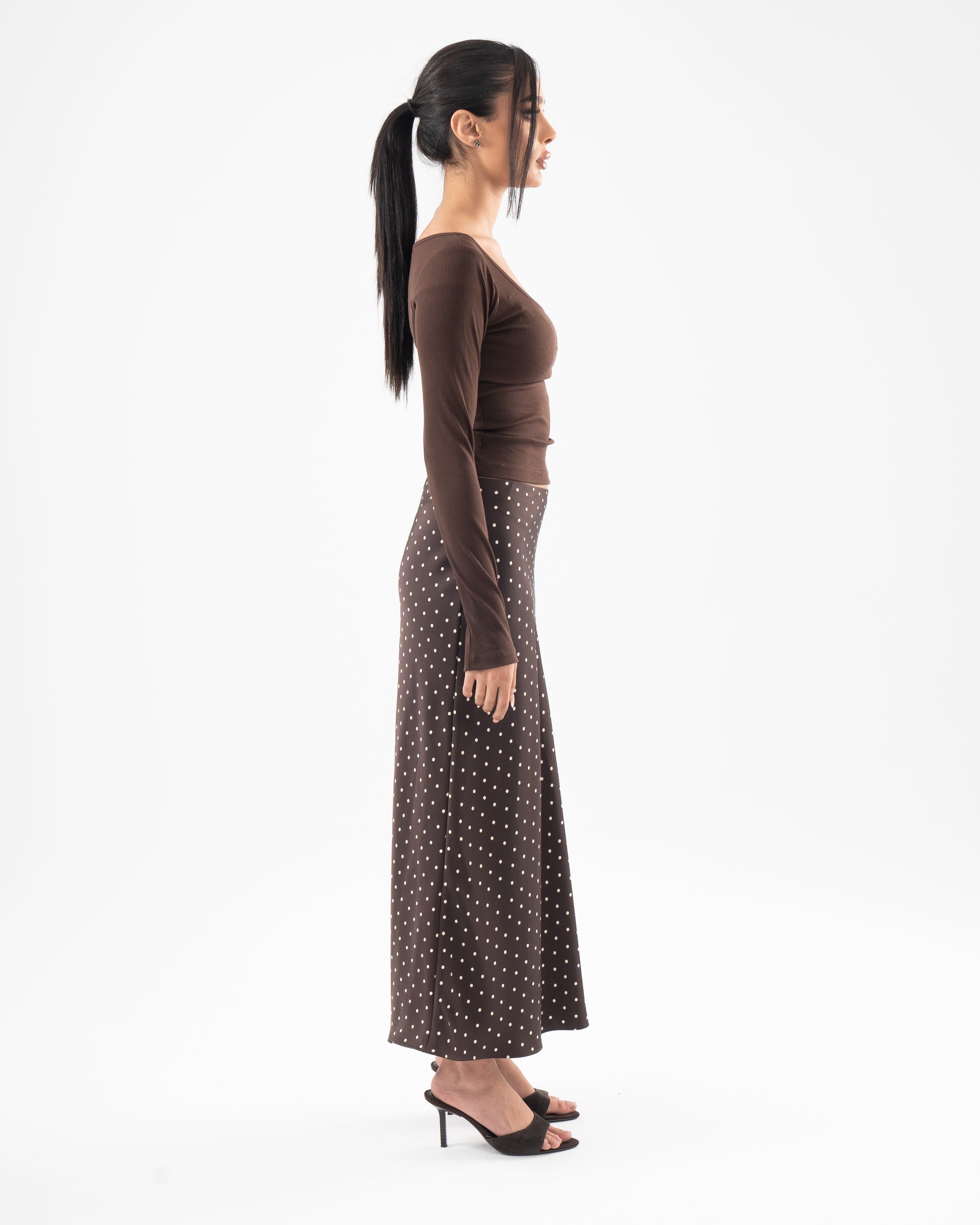 Core Skin Scoop Top In Brown