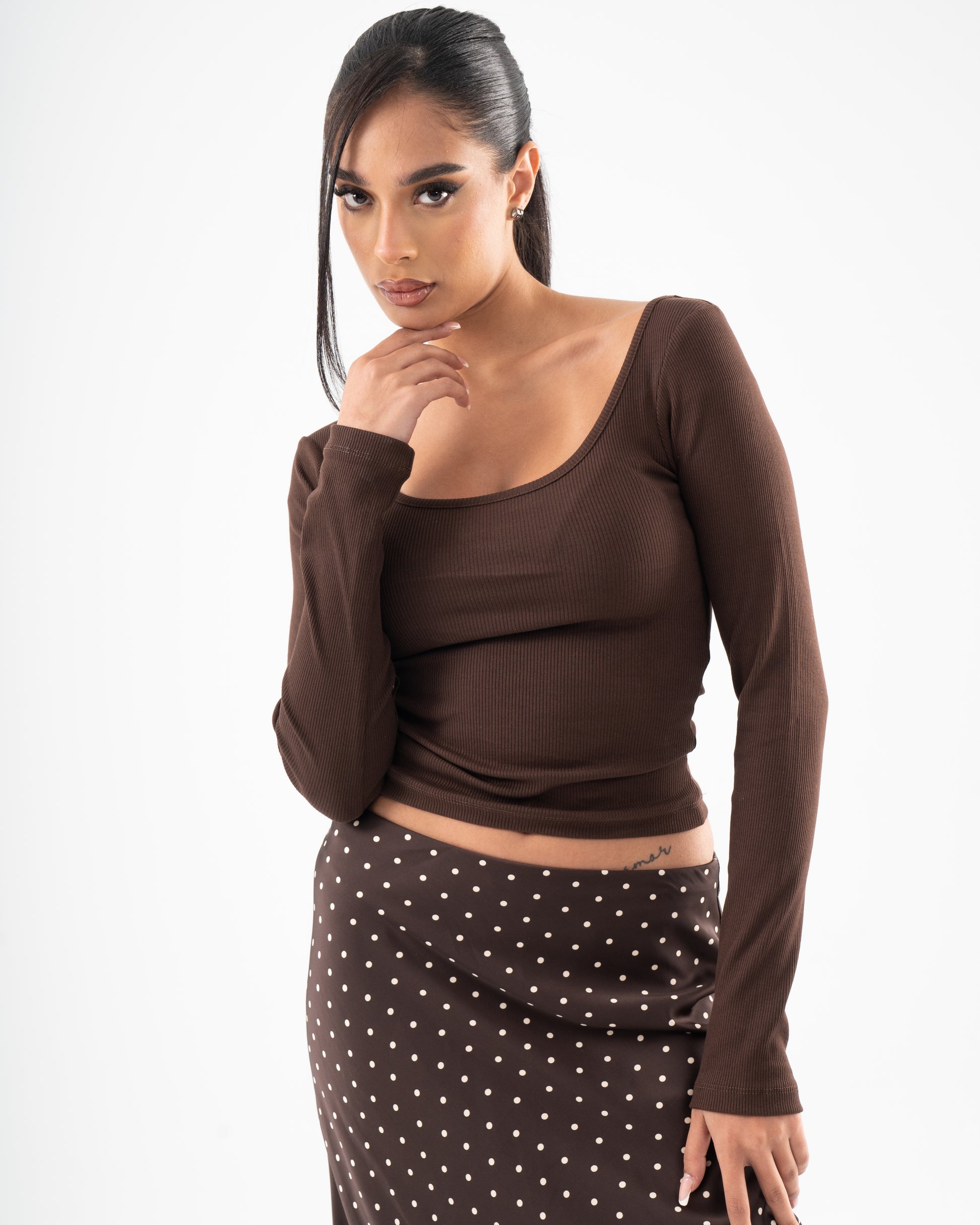 Core Skin Scoop Top In Brown