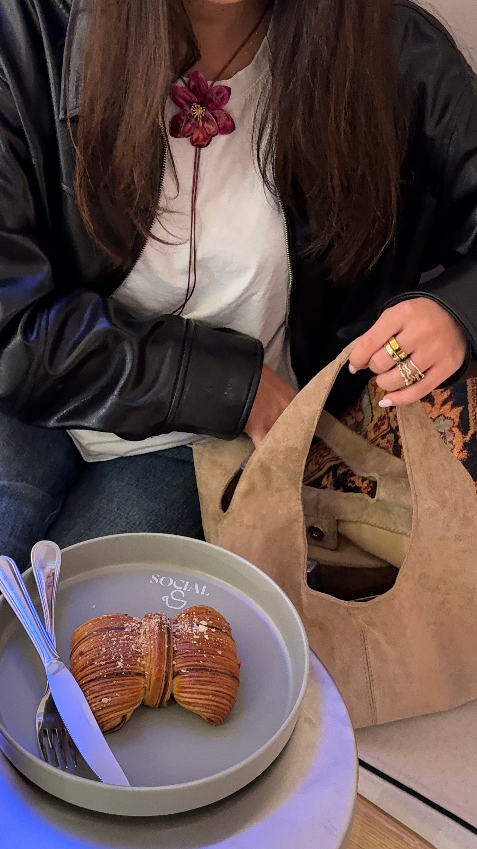 Le Midi Suede Bag Soft Sand